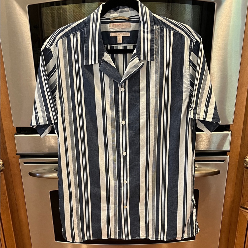 Banana Republic heritage slim-fit collection short sleeve button down size large